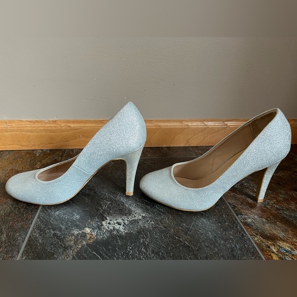 Women’s Kelly and Katie silver glitter/ sparkle heels size 8.5 - Picture 4 of 10
